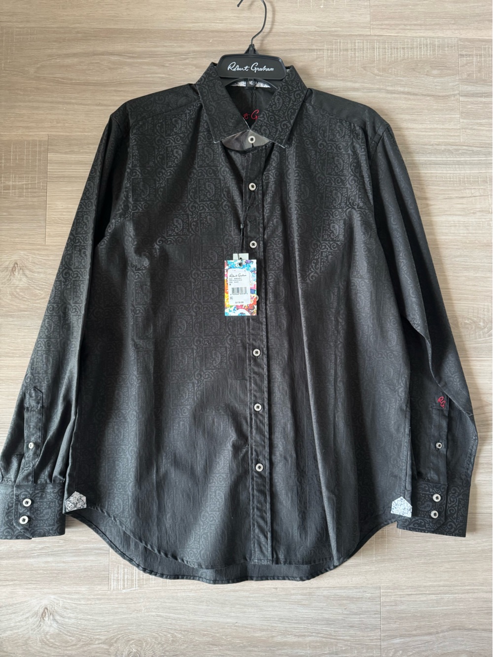 Robert Graham Long Sleeve - Picture 2 of 7